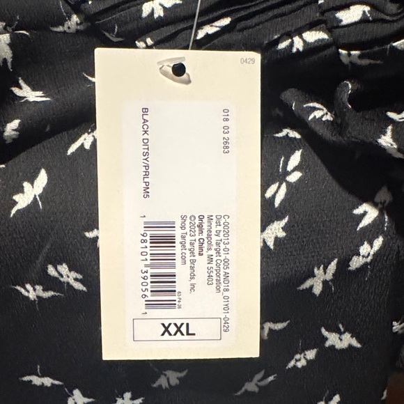 Size XXL Women’s A new day Black and White Maxi Dress - Picture 3 of 4